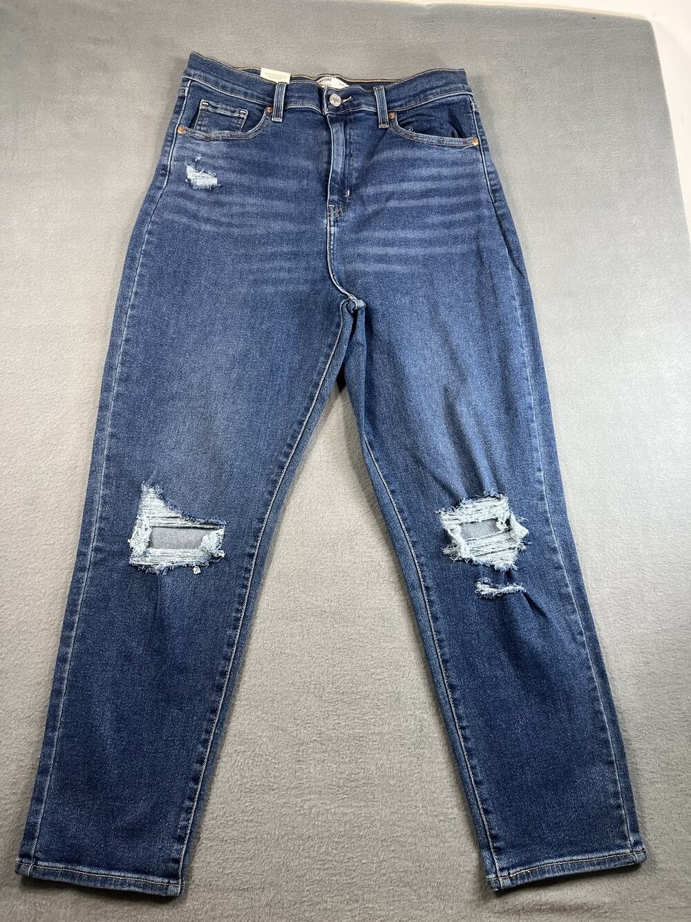 NWT LEVI'S STRAUSS & CO Womens Mom Jeans Size 10 - W30